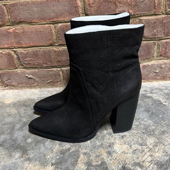 Vince Camuto Women’s Black Leather Catheryna Bootie Size 10 NEW - Picture 4 of 9